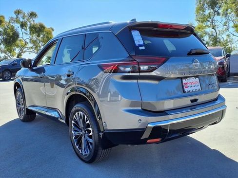 New 2026 Nissan Rogue Platinum image 10