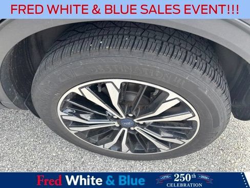 Used 2021 Ford Escape SE w/ SE Sport Appearance Package AWD/4WD image 6