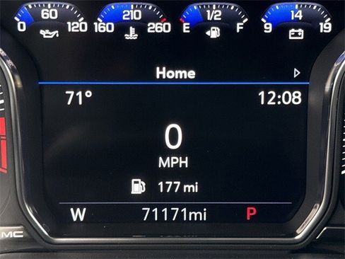 Used 2021 GMC Yukon XL SLT image 17