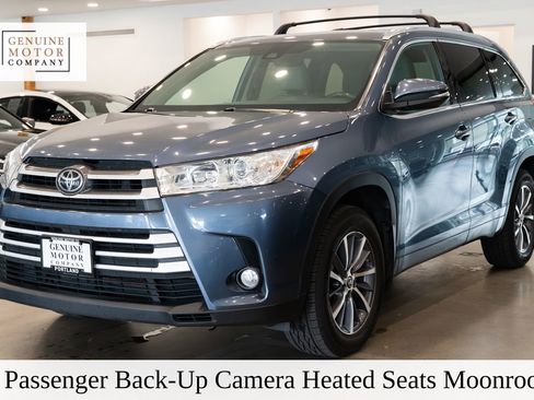 Used 2018 Toyota Highlander XLE AWD/4WD image 1