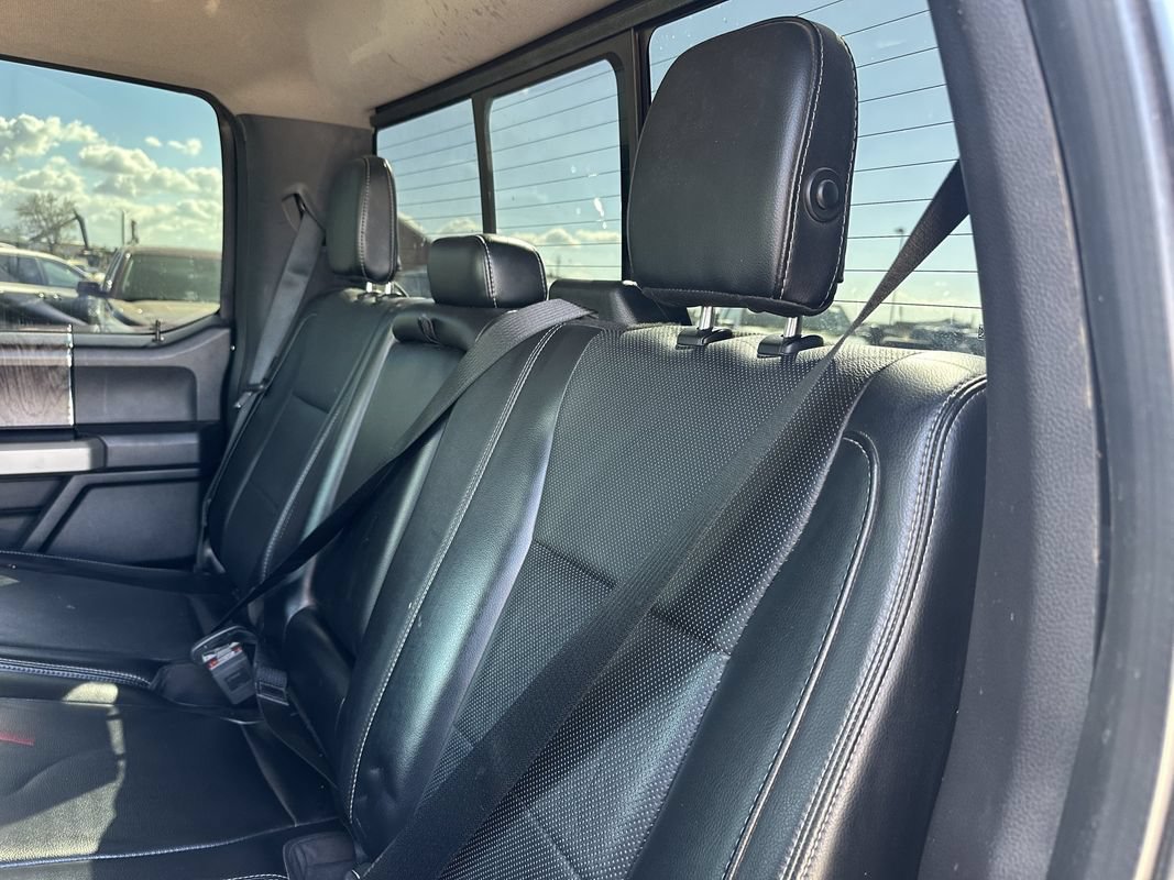 Used 2018 Ford F250 Lariat w/ Lariat Value Package AWD/4WD image 31