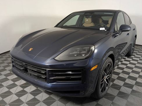 New 2026 Porsche Cayenne Coupe AWD/4WD image 1