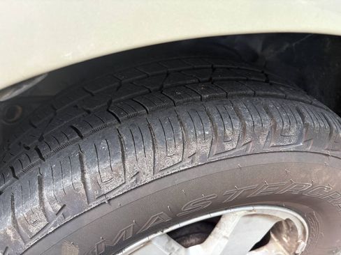 Used 2010 Ford Escape XLT FWD image 18
