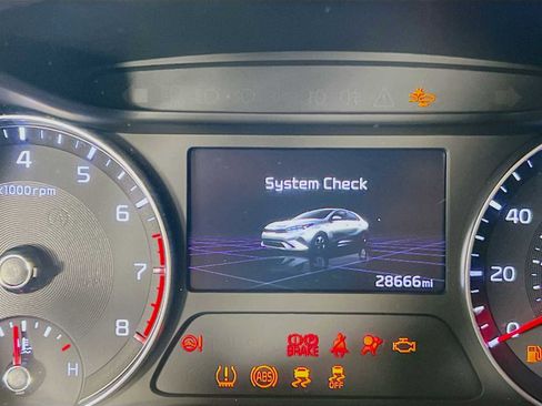 Used 2024 Kia Forte LXS FWD image 12