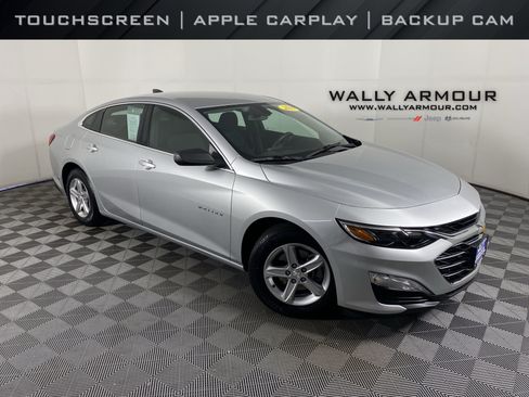Used 2019 Chevrolet Malibu LS FWD image 1