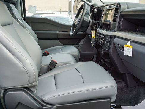 New 2024 Ford F250 XL w/ XL Chrome Package image 12