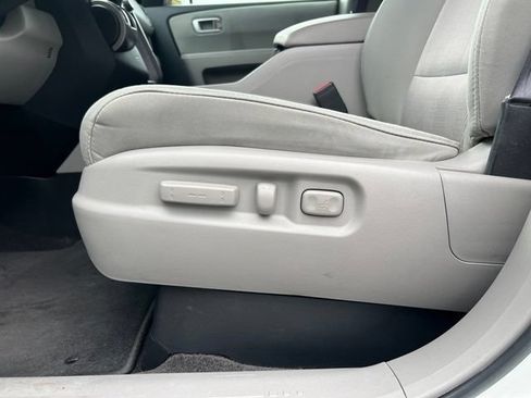 Used 2012 Honda Pilot EX image 17