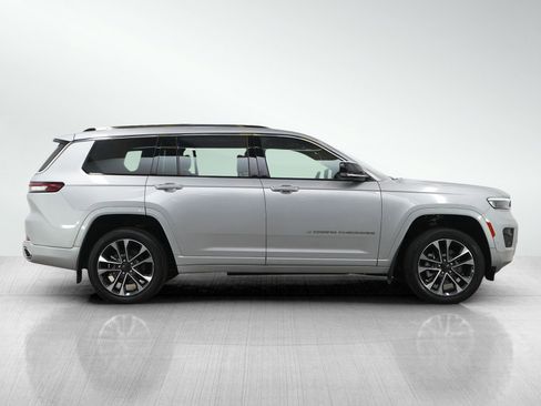 Used 2023 Jeep Grand Cherokee L Overland image 6