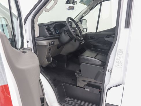 Used 2025 Ford Transit 350 XL RWD image 19