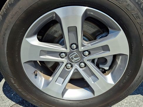 Certified 2025 Honda Pilot EX-L image 8