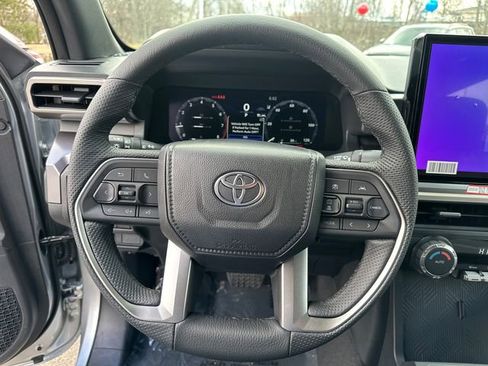 Certified 2026 Toyota Tacoma TRD Off-Road AWD/4WD image 37
