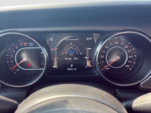 Used 2021 Jeep Gladiator Sport AWD/4WD image 18
