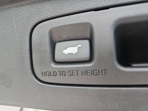 Used 2025 Honda CR-V EX-L image 13