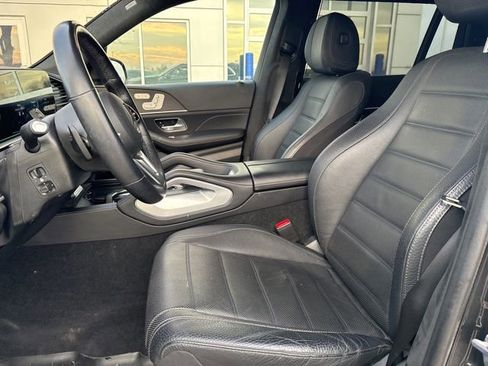 Used 2023 Mercedes-Benz GLS 580 4MATIC image 10