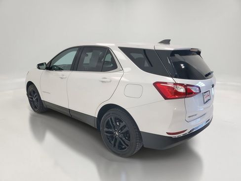 Used 2020 Chevrolet Equinox LT w/ Sport Edition image 4