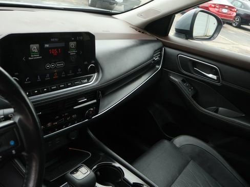 Used 2023 Nissan Rogue Platinum w/ Platinum Premium Package image 19