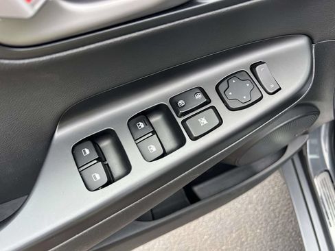 Used 2018 Hyundai Kona Ultimate AWD/4WD image 17