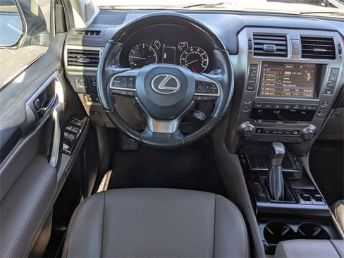 Used 2021 Lexus GX 460 Premium image 17
