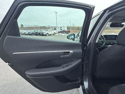 Certified 2022 Hyundai Sonata SEL w/ Convenience Package image 22