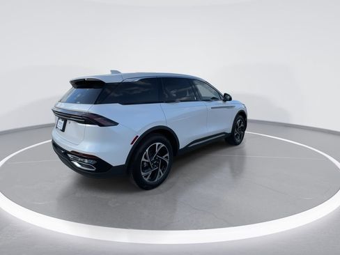 New 2026 Lincoln Nautilus Premier AWD/4WD image 8