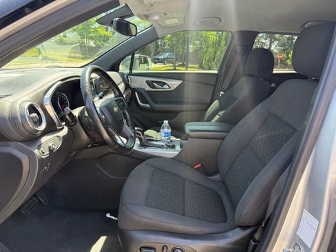 Used 2020 Chevrolet Blazer LT FWD image 11