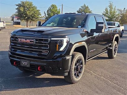 New 2025 GMC Sierra 2500 AT4 w/ AT4 Premium Plus Package