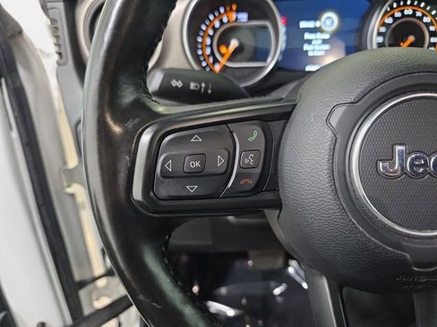 Used 2021 Jeep Gladiator Sport AWD/4WD image 17