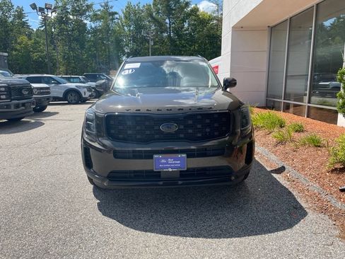 Used 2021 Kia Telluride EX w/ EX Premium Package AWD/4WD image 3