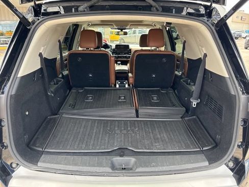 Used 2022 Nissan Pathfinder Platinum w/ Cargo Package AWD/4WD image 49