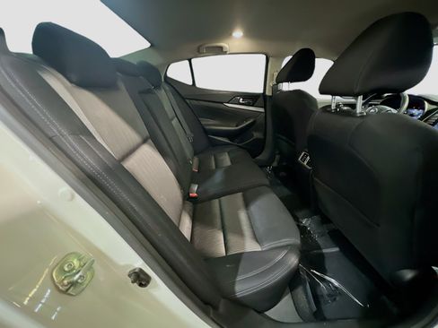 Used 2017 Nissan Maxima 3.5 S FWD image 20