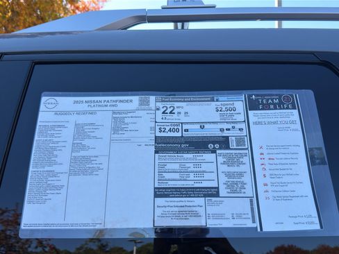 New 2025 Nissan Pathfinder Platinum image 12