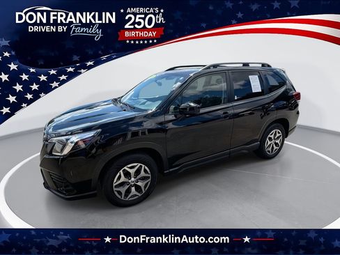 Used 2024 Subaru Forester Premium AWD/4WD image 1