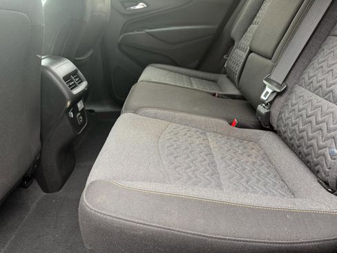 Used 2022 Chevrolet Equinox LT image 17