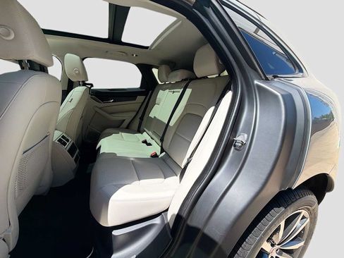 Certified 2022 Jaguar F-PACE S AWD/4WD image 17