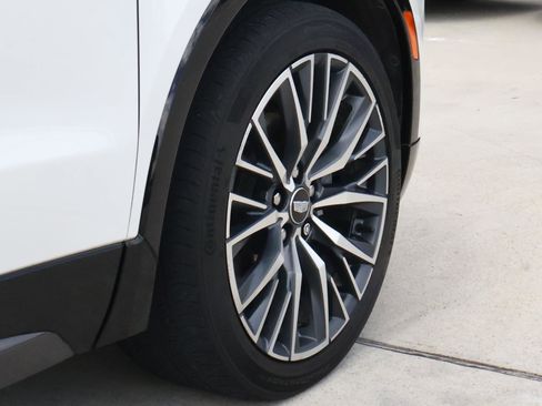 Used 2024 Cadillac XT4 Sport FWD image 12