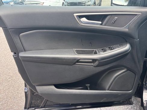 Used 2024 Ford Edge SEL AWD/4WD image 8