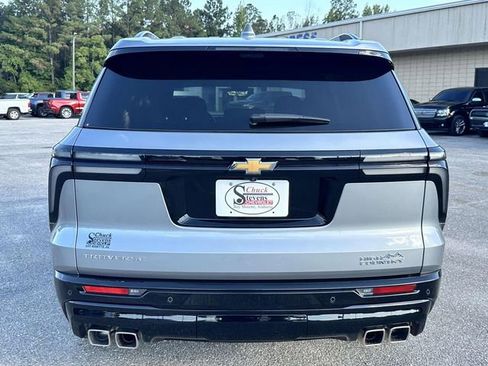 Used 2025 Chevrolet Traverse High Country w/ LPO, Floor Liner Package image 4