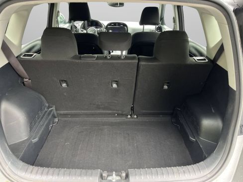 Used 2023 Kia Soul S FWD image 28