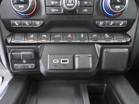 Used 2020 Chevrolet Silverado 2500 LTZ w/ LTZ Premium Package AWD/4WD image 31