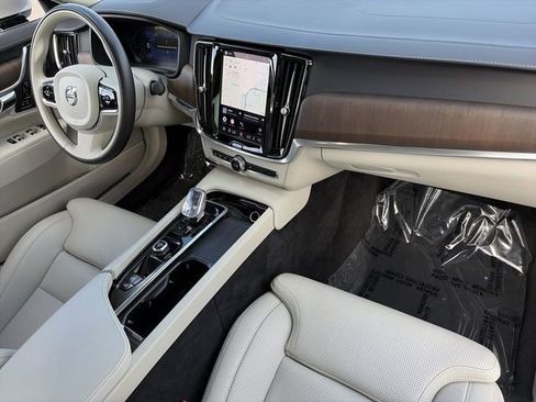 Used 2022 Volvo S90 B6 Inscription w/ Advanced Package AWD/4WD image 14