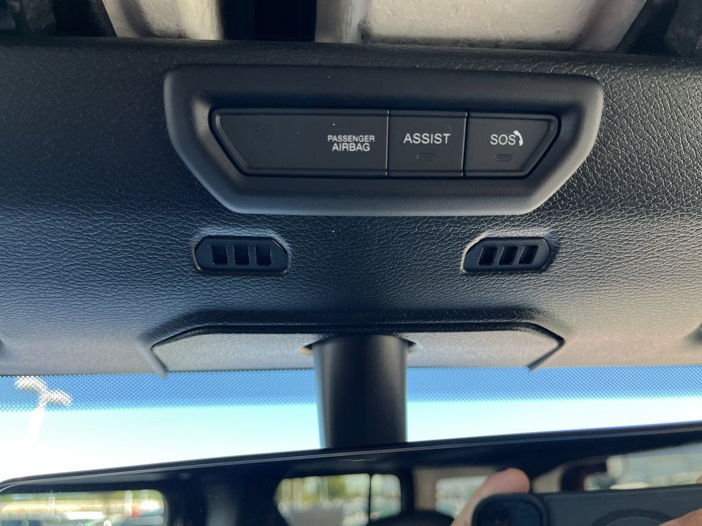 Used 2023 Jeep Wrangler Unlimited Sahara AWD/4WD image 26