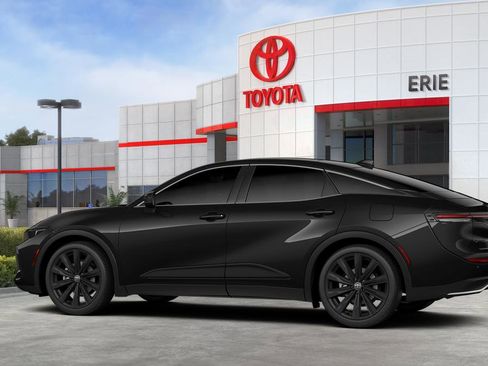 New 2026 Toyota Crown Nightshade image 7