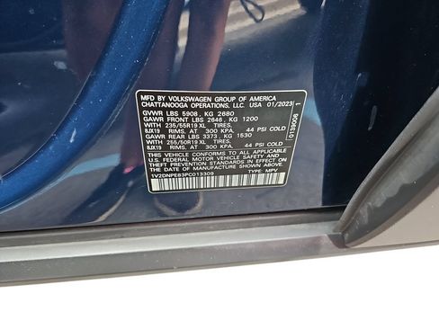 Used 2023 Volkswagen ID.4 Pro AWD/4WD image 32
