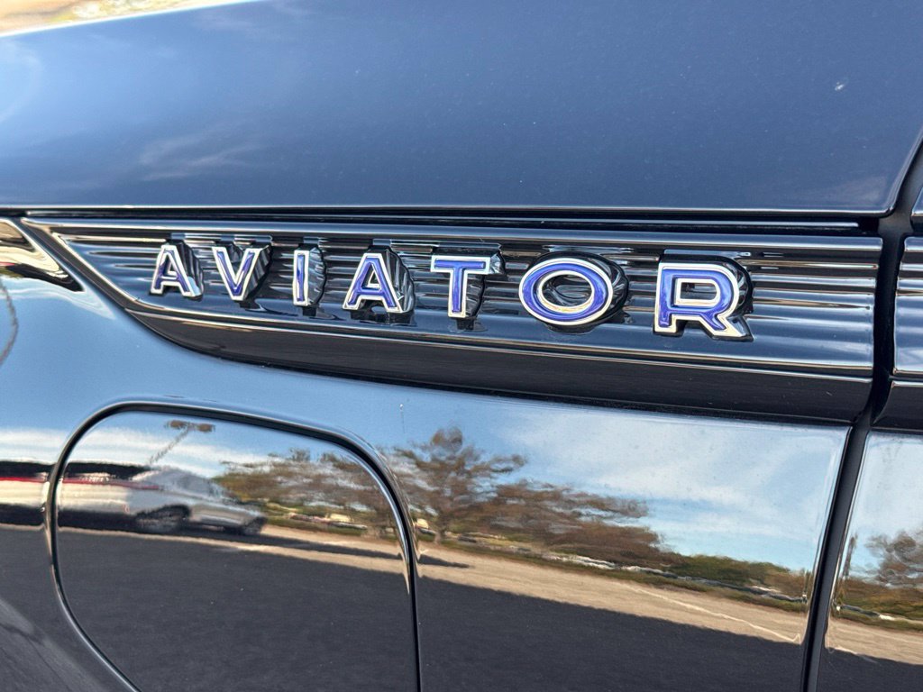 Used 2023 Lincoln Aviator Grand Touring w/ Equipment Group 301A AWD/4WD image 5
