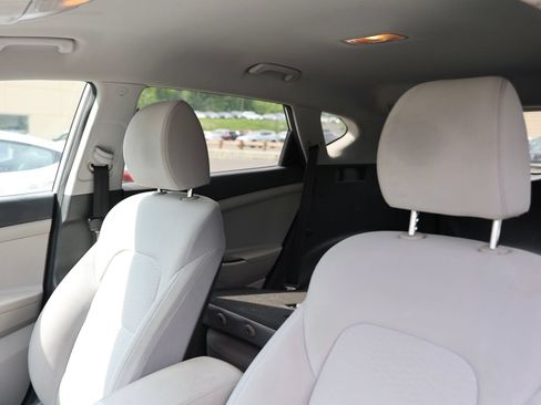 Used 2019 Hyundai Tucson SE AWD/4WD image 10
