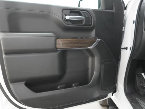 Used 2019 Chevrolet Silverado 1500 RST w/ All-Star Edition AWD/4WD image 18