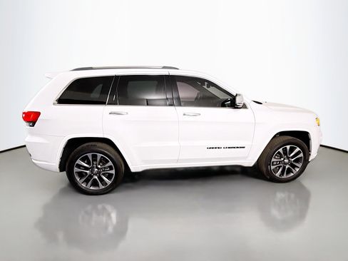 Used 2018 Jeep Grand Cherokee Overland image 11