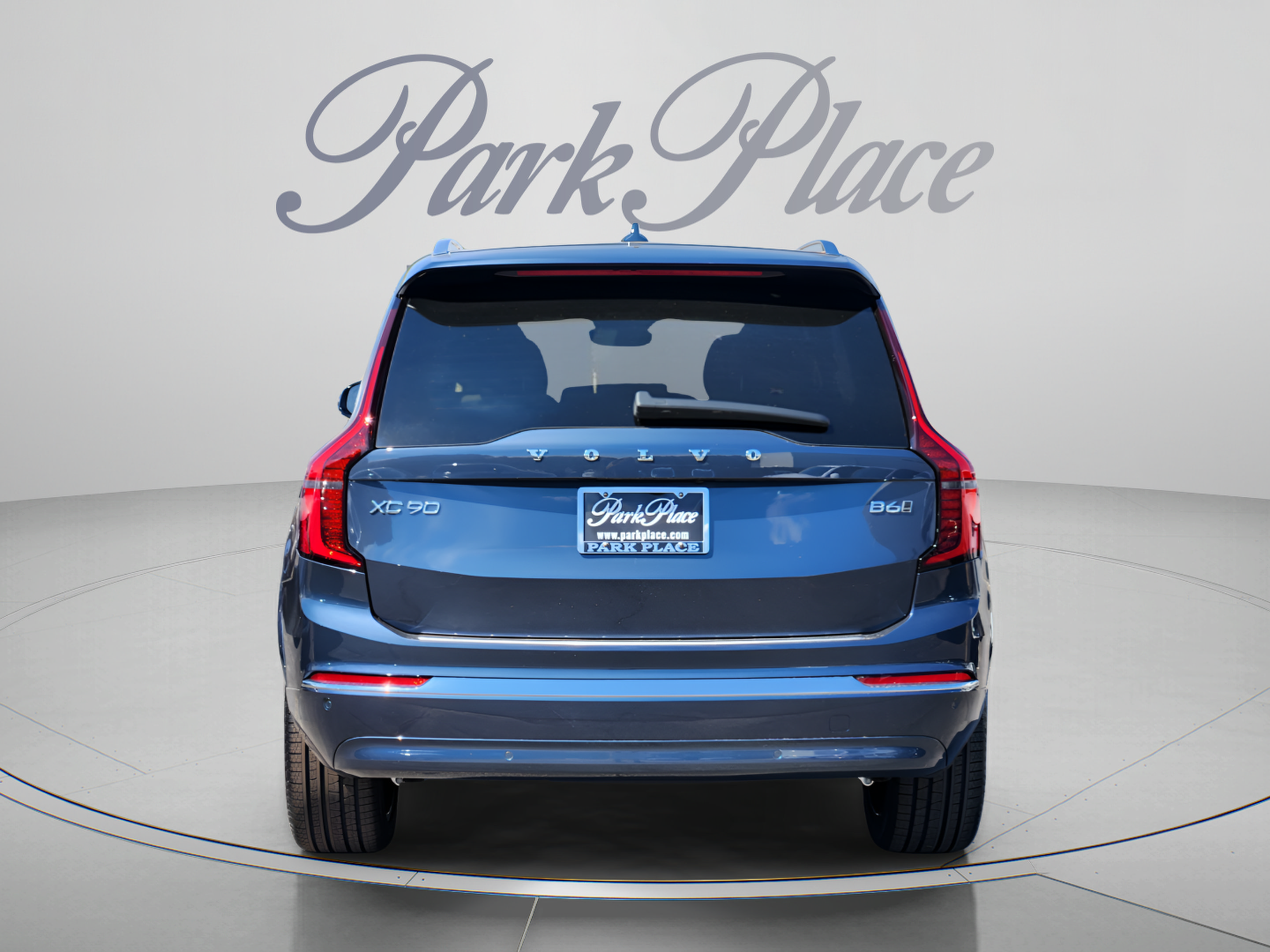 Used 2026 Volvo XC90 B6 Plus w/ Protection Package Premier AWD/4WD image 4