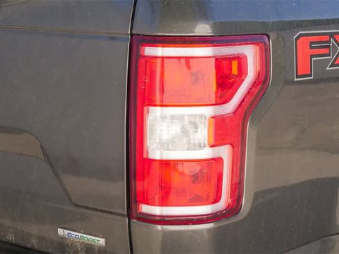 Used 2019 Ford F150 XLT w/ Equipment Group 302A Luxury image 10