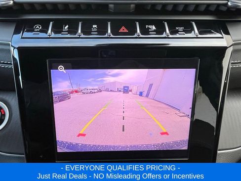 New 2025 Jeep Grand Cherokee L Altitude image 16